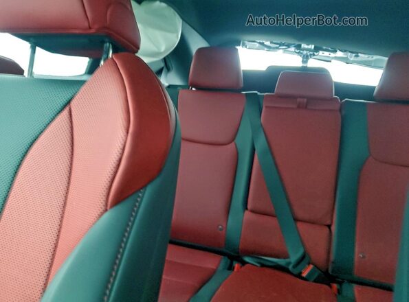 2T2KGCEZ8TC103752 2026 LEXUS NX White Rear seats view