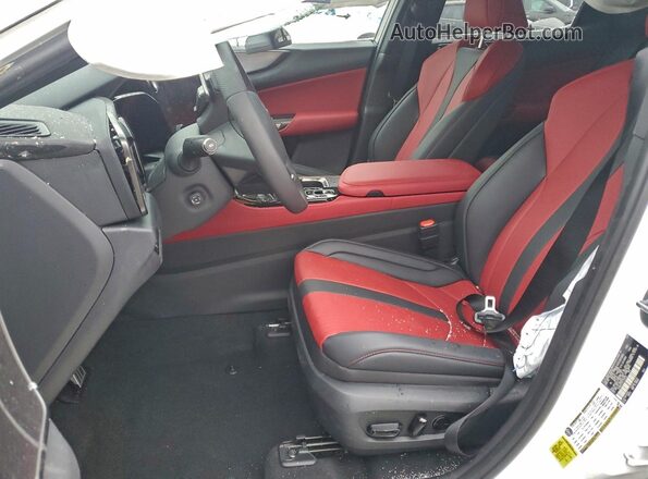 2T2KGCEZ8TC103752 2026 LEXUS NX White Front interior view