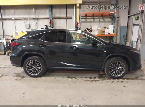 2T2SZMDA6NC327892 2022 LEXUS RX 350 Черный Вид задней части салона