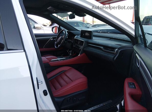 2T2YGMDA6MC057920 2021 LEXUS RX 450H White Front interior view