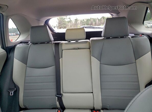 2T3A1RFV2PC381219 2023 TOYOTA LE Gray Vista de los asientos traseros