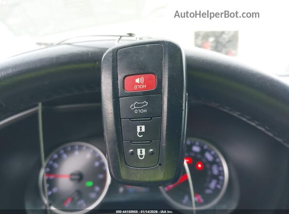 2T3C1RFV9KW014477 2019 TOYOTA LE Silver Vista del salpicadero