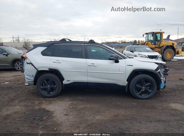 2T3EWRFV6LW070288 2020 TOYOTA RAV4 HYBRID White Rear interior view