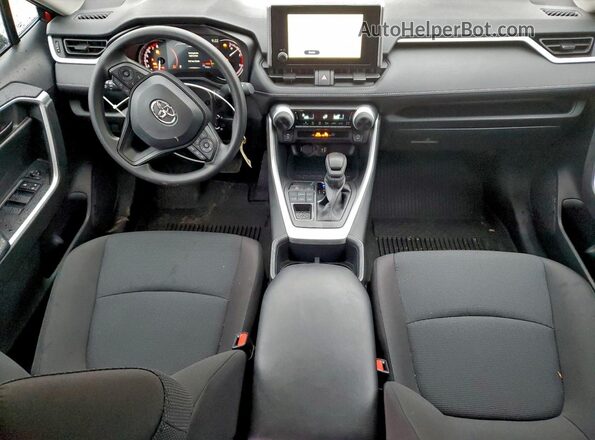 2T3G1RFV8SW597173 2025 TOYOTA LE Красный Вид панели приборов