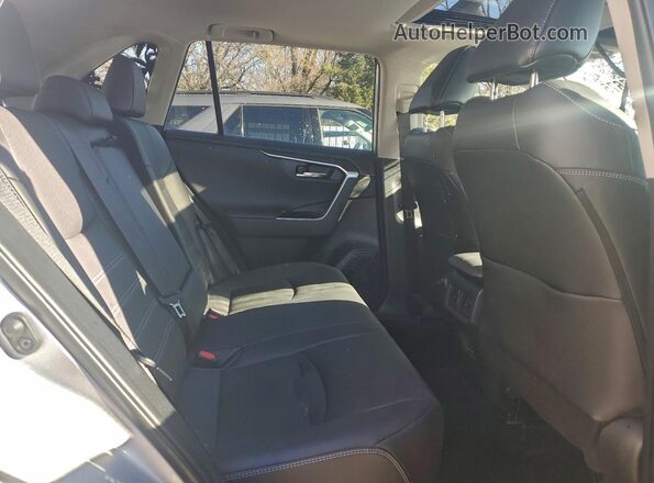2T3N1RFV1RW471769 2024 TOYOTA LIMITED Серебряный Вид задней части салона