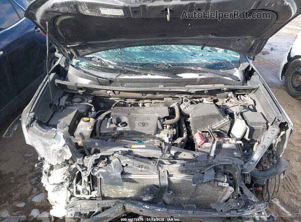 2T3RFREV5JW800658 2018 TOYOTA LE Gray Widok naklejki z numerem VIN