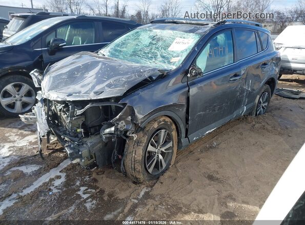 2T3RFREV5JW800658 2018 TOYOTA LE Gray Przód lewy