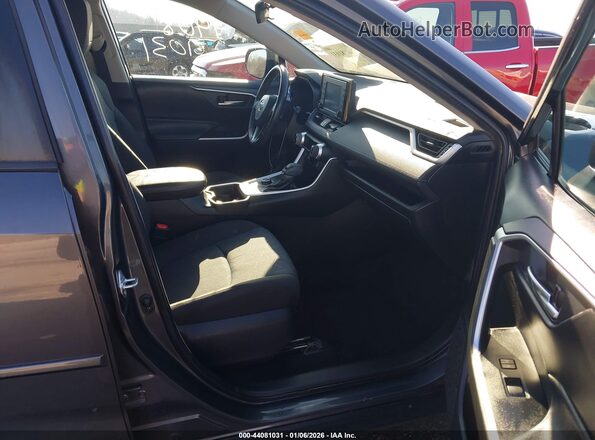 2T3RWRFV1LW085153 2020 TOYOTA LE Gold Widok wnętrza z przodu