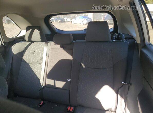 2T3RWRFV1RW235304 2024 TOYOTA LE Silver Вид задніх сидінь