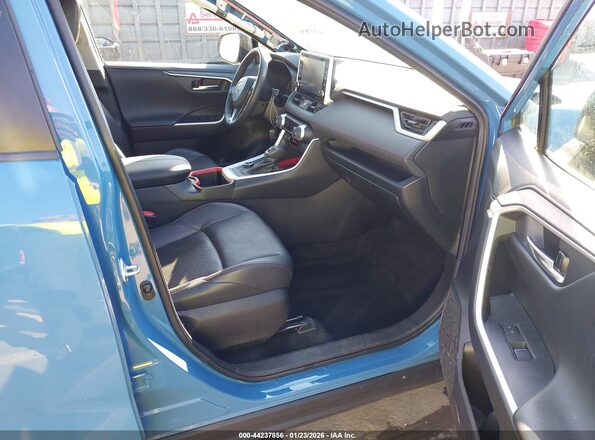 2T3S1RFV5NW302948 2022 TOYOTA RAV4 Blue Widok wnętrza z przodu