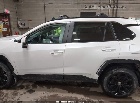 2T3T6RFV9RW068714 2024 TOYOTA RAV4 HYBRID White Սալոնի 360 աստիճան տեսք