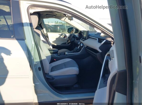 2T3W1RFV5KW046257 2019 TOYOTA LE Gray Front interior view