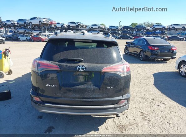 2T3WFREV0HW346347 2017 TOYOTA LE Black 