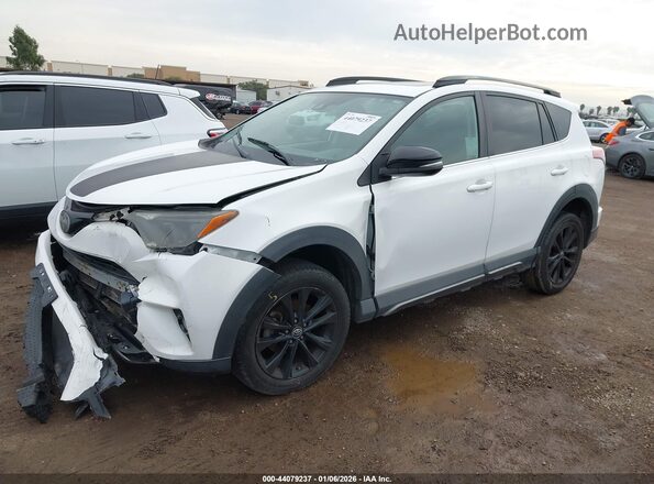 2T3WFREV1JW444020 2018 TOYOTA RAV4 White Առջևի ձախ երեք քառորդ տեսարան