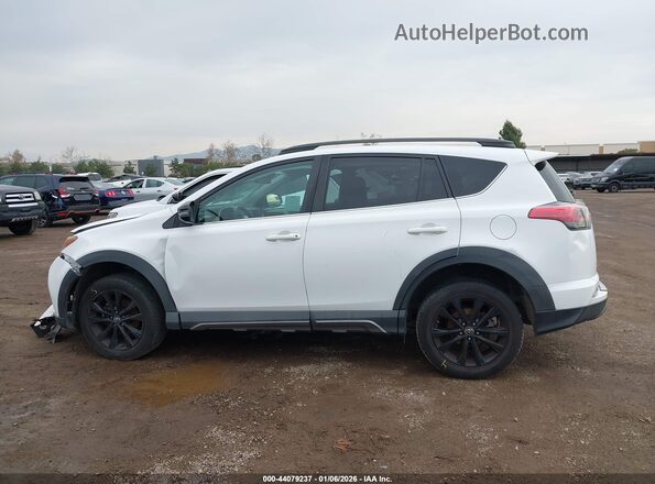 2T3WFREV1JW444020 2018 TOYOTA RAV4 White Սալոնի հետևի տեսք