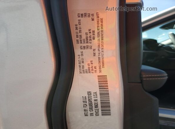 1C4RJKBG4P8701839 2023 JEEP GRAND CHER Silver Widok wnętrza 360 stopni