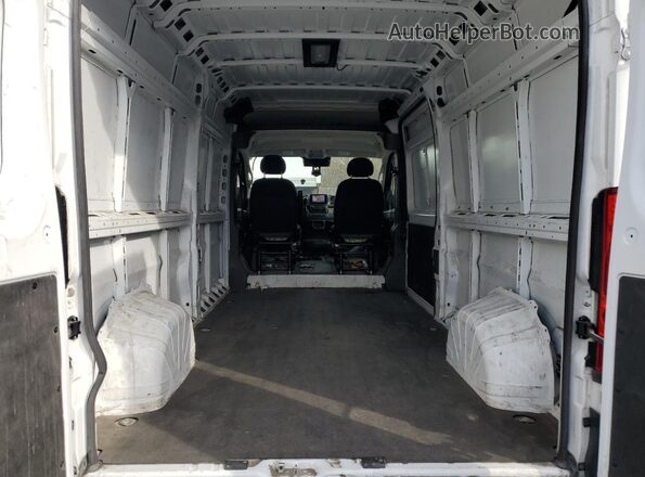 3C6LRVDG1SE516554 2025 RAM PROMASTER White Rear interior view