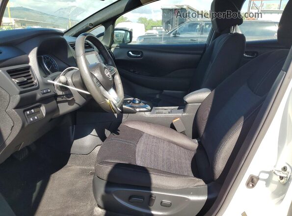 1N4CZ1CV4PC557962 2023 NISSAN LEAF White Widok deski rozdzielczej