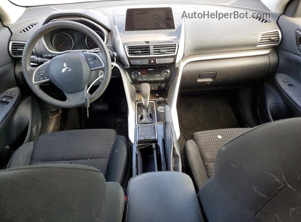 JA4AT4AA1JZ046082 2018 MITSUBISHI ECLIPSE Белый 