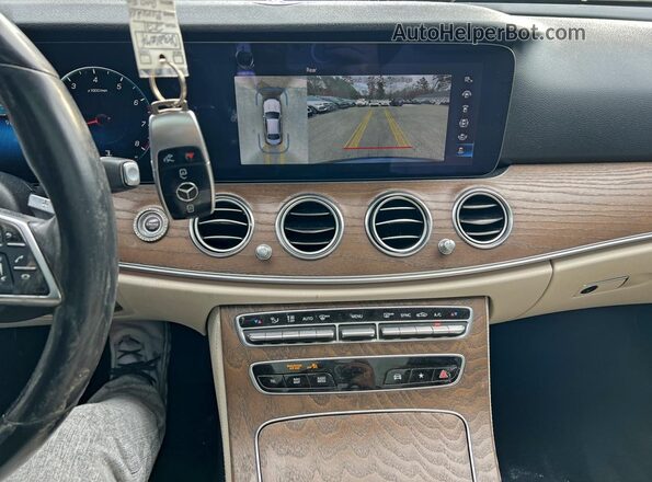 W1KZF8EB2MA948663 2021 MERCEDES-BENZ E-CLASS Blue Rear interior view