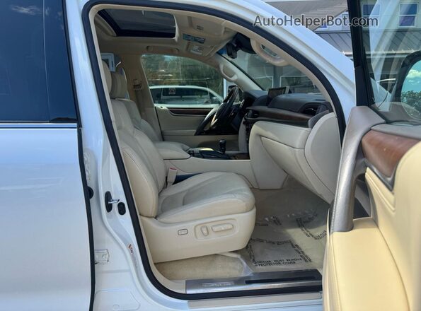 JTJHY7AX0G4198272 2016 LEXUS LX570 White 