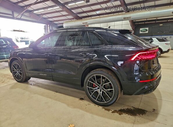 WA1EVAF12MD022460 2021 AUDI Q8 Black Tył prawy