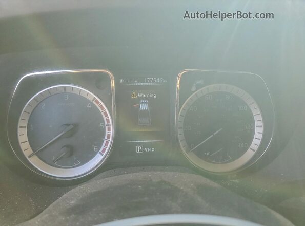 1N6BA1F31JN519427 2018 NISSAN TITAN White 