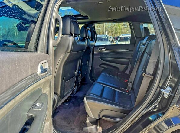 1C4RJFBG1KC542016 2019 JEEP GRAND CHER Black Dashboard view