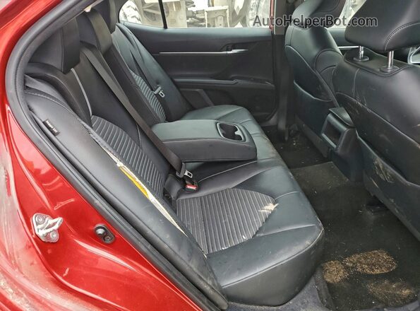 4T1G11BK1LU006558 2020 TOYOTA CAMRY Red Widok wnętrza z tyłu