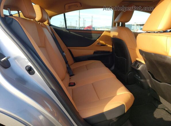 58ADA1C11PU028986 2023 LEXUS ES Silver Rear interior view