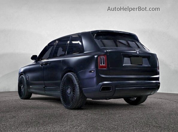 SLA689X52KU113931 2019 ROLLS-ROYCE CULLINAN Черный Передняя правая четверть