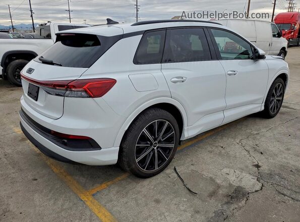 WA1B5BFZ3SP015026 2025 AUDI Q4 White 