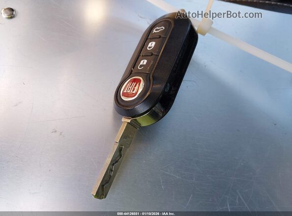 3C3CFFGE7GT221984 2016 FIAT 500E Blue Vista del salpicadero