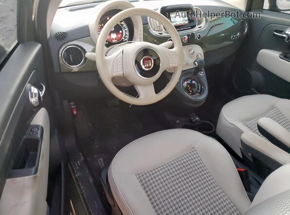 3C3CFFLH6JT377652 2018 FIAT 500 Green Widok deski rozdzielczej