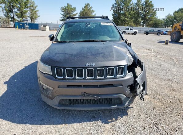 3C4NJCBBXJT408559 2018 JEEP COMPASS Gray Widok z przodu