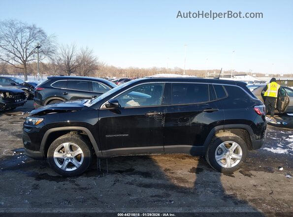 3C4NJDAN4PT557625 2023 JEEP COMPASS Black Սալոնի 360 աստիճան տեսք