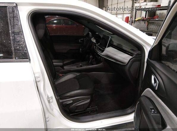 3C4NJDBN3ST599128 2025 JEEP COMPASS White Vista interior delantera