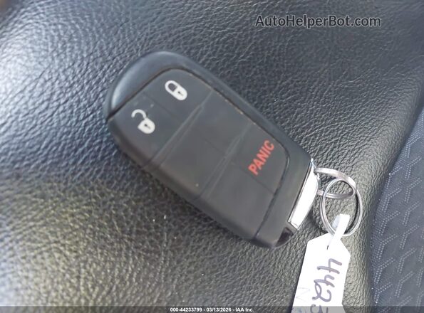 3C4NJDBN5PT514975 2023 JEEP COMPASS White Вид панелі приладів