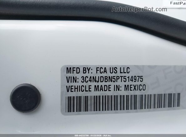 3C4NJDBN5PT514975 2023 JEEP COMPASS White Вид підкапотного простору