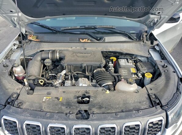 3C4NJDBN6RT138791 2024 JEEP COMPASS Silver Շարժիչի բաժամունքի տեսք
