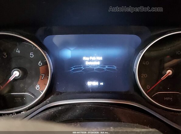 3C4NJDCB8LT216242 2020 JEEP COMPASS Maroon Widok tylnych siedzeń