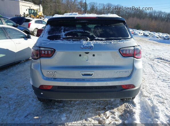 3C4NJDCN1RT132573 2024 JEEP COMPASS Silver 