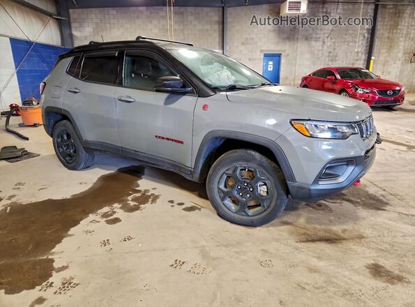 3C4NJDDN5PT523883 2023 JEEP COMPASS Gray Front right