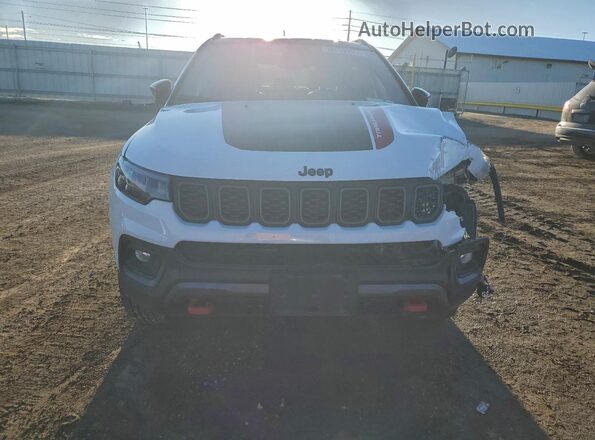 3C4NJDDN7ST522369 2025 JEEP COMPASS White Դիմացի տեսք