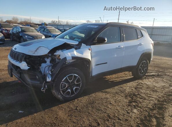 3C4NJDDN7ST522369 2025 JEEP COMPASS White Սալոնի 360 աստիճան տեսք