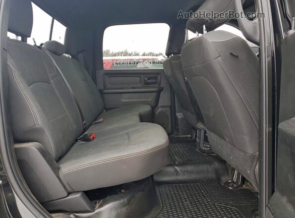 3C63RRGL4RG121315 2024 RAM 3500 Black Rear seats view