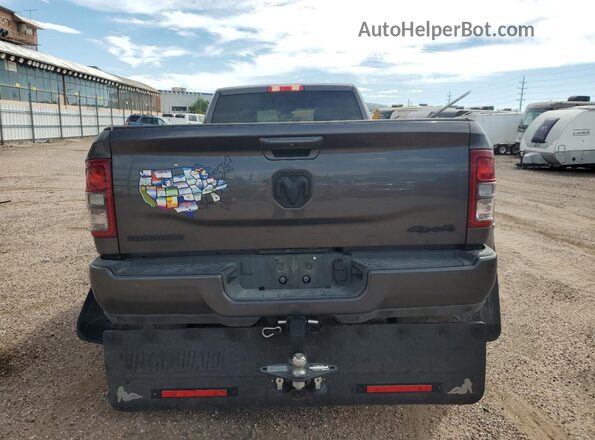 3C63RRHL1RG273602 2024 RAM 3500 Gray Rear view