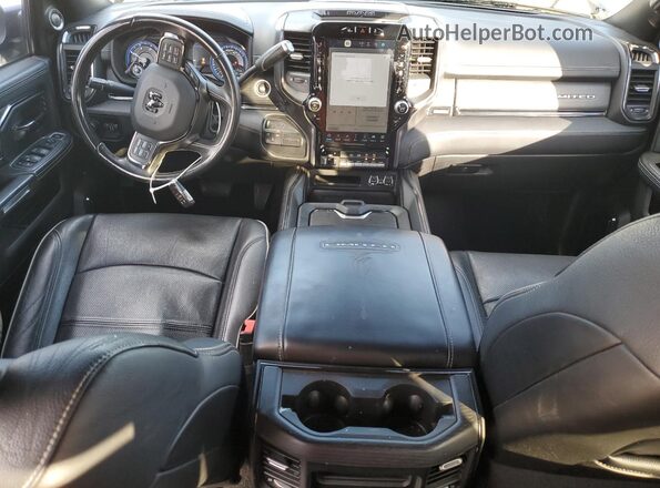 3C63RRRL7NG315182 2022 RAM 3500 Black Vista del salpicadero