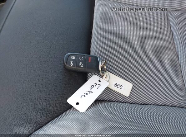3C6LRVBG1RE152441 2024 RAM PROMASTER 1500 White Вид панелі приладів