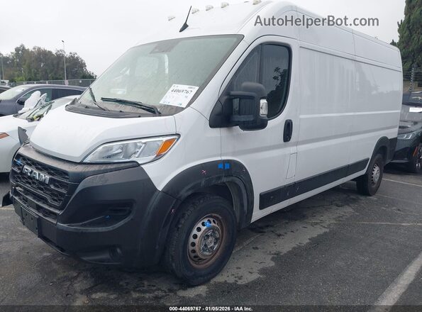 3C6LRVDG4RE114425 2024 RAM PROMASTER 2500 White Vista tres cuartos delantera izquierda